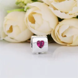 PANDORA Obesek Love Dice, rdeča in prozorna CZ - 797811CZR
