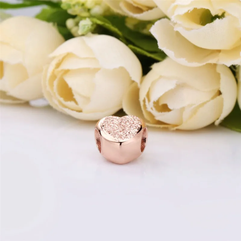 (slika za) Matte Brilliance Heart Charm, Pandora Rose™ - 787881 - Ogled 4