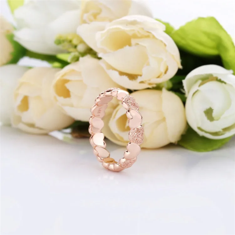 Prstan Matte Brilliance Hearts, Pandora Rose™ - 187950