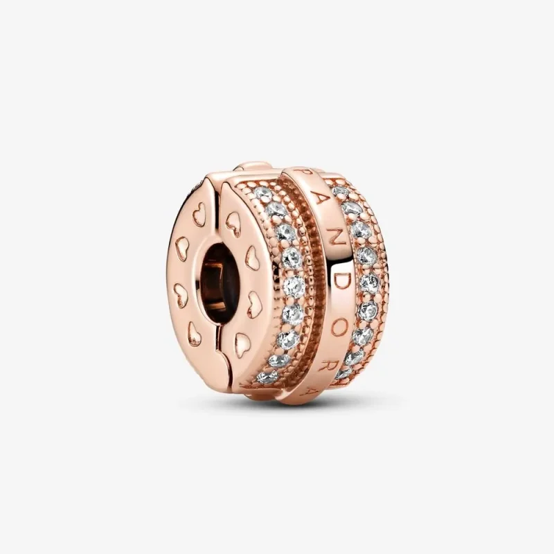 (slika za) PANDORA Bleščeče Pavé črte in obesek za sponke z logotipom - 789042C01 - Slika izdelka