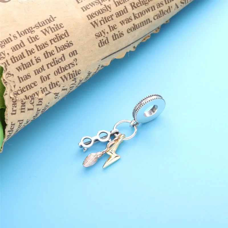 (slika za) PANDORA Harry Potter, očala, viseči obesek Nimbus 2000 in strela - 799129C00 - Ogled 2