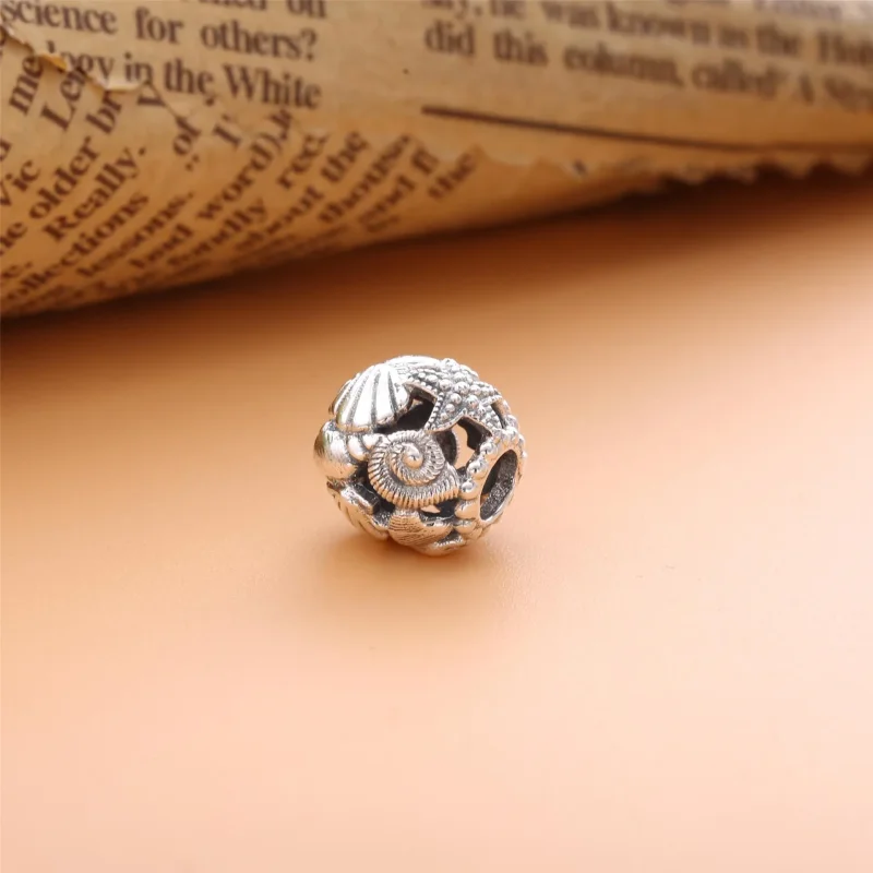 (slika za) PANDORA Obesek z odprto morsko zvezdo, školjkami in srčki - 798950C00 - Ogled 3