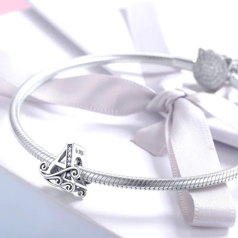 (slika za)  Obesek s bleščečimi pavé cvetovi v stilu Pandora, črka A - BSC030-A - Ogled 3