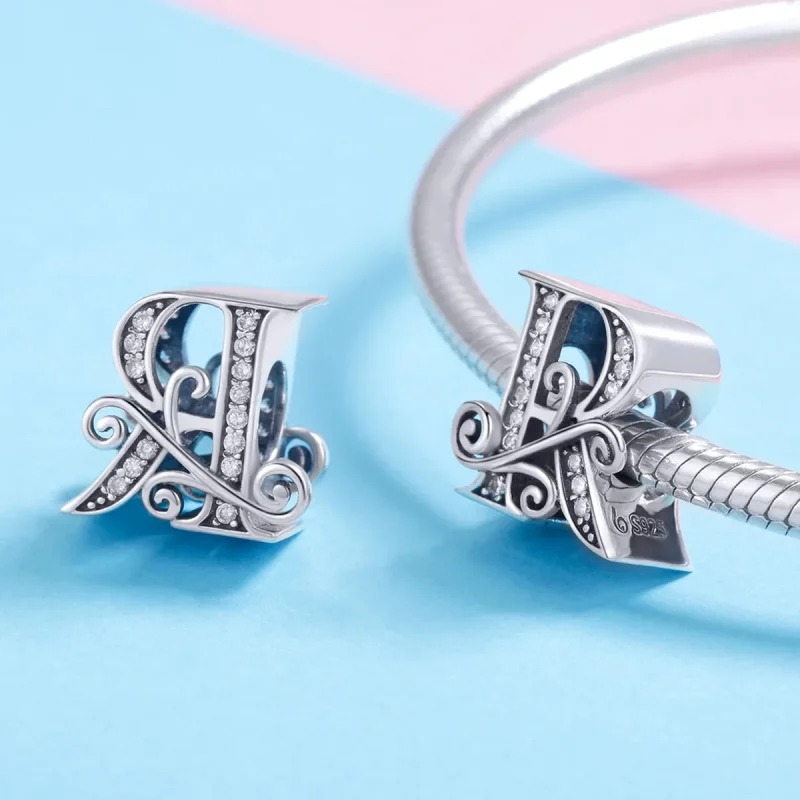 (slika za)  Obesek s bleščečimi pavé cvetovi v stilu Pandora, črka R - BSC030-R - Ogled 4