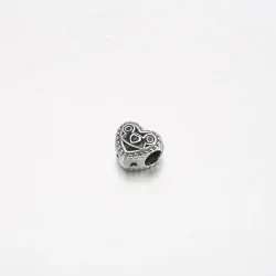 PANDORA Disney Parks Mickey Mouse kapa z ušesi in grajski obesek - 792276C01