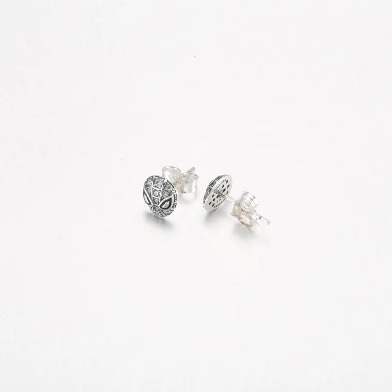 (slika za) PANDORA Marvel Spider-Man Mask Pavé Stud Earrings - 292354C01 - Ogled 4