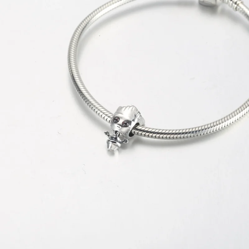 (slika za) PANDORA Obesek s plešočim Grootom iz Marvelovih Varuhov galaksije - 792554C01 - Ogled 5