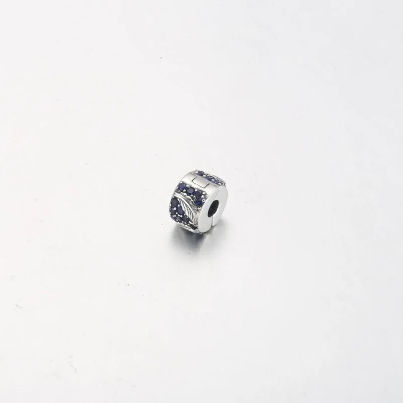 (slika za) PANDORA Sponkasti obesek z ukrivljenimi peresi in vdelavo pavé - 792552C01 - Ogled 2