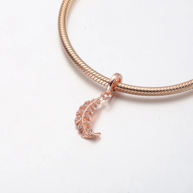 (slika za) PANDORA Viseči obesek z ukrivljenim lebdečim peresom - 782578C01 - Ogled 4