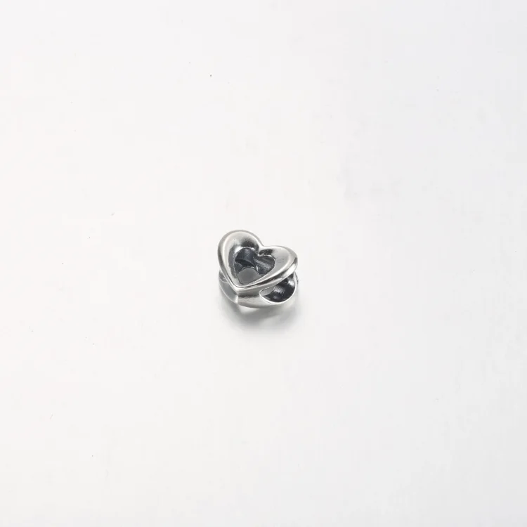 Pandora Radiant obesek z odprtim srcem - 792492C00