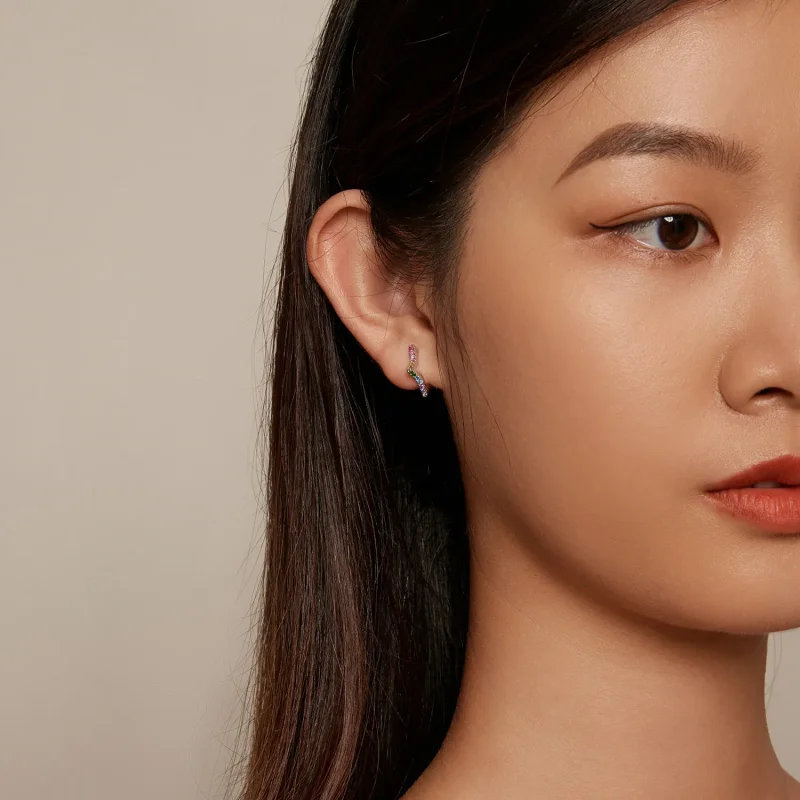 (slika za) Obročasti uhani s prelivajočimi se zvezdami v stilu Pandora - SCE1627 - Ogled 7