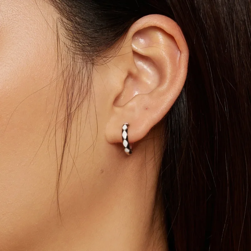 (slika za) Obročasti uhani v obliki diamanta v slogu Pandora - SCE1611-BK - Ogled 6