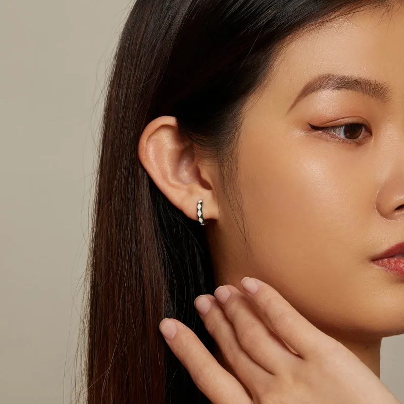 (slika za) Obročasti uhani v slogu Pandora z zelenim in belim diamantnim vzorcem - SCE1611- - Ogled 7