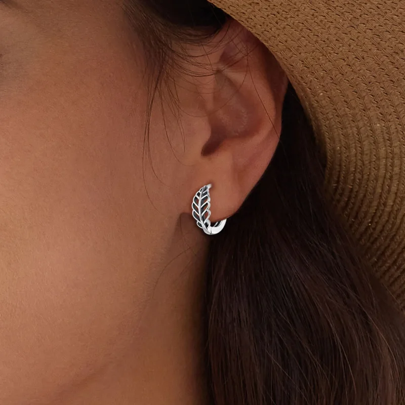 (slika za) Obročasti uhani z jesenskimi listi v slogu Pandora - SCE1636 - Ogled 5