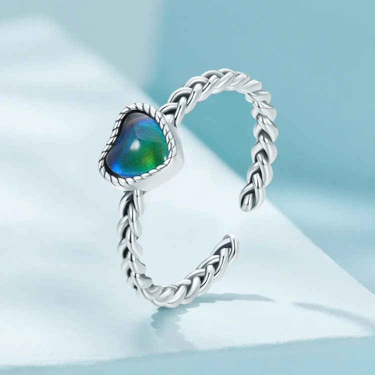Pandora Style Simple Twist prstan v obliki srca - SCR956