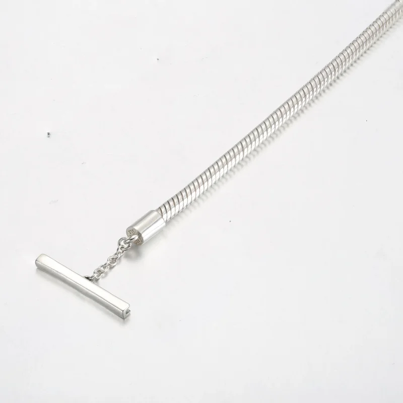 (slika za) Dvobarvna kačasta zapestnica Pandora Signature z logotipom in T-paličico - 58230 - Ogled 5