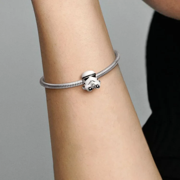 Obesek za čelado Pandora Star Wars™ Stormtrooper™ - 791454C01