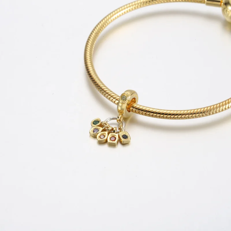 (slika za) PANDORA Viseči obesek s Kamni neskončnosti iz Marvelovih Maščevalcev - 760774C01 - Ogled 4