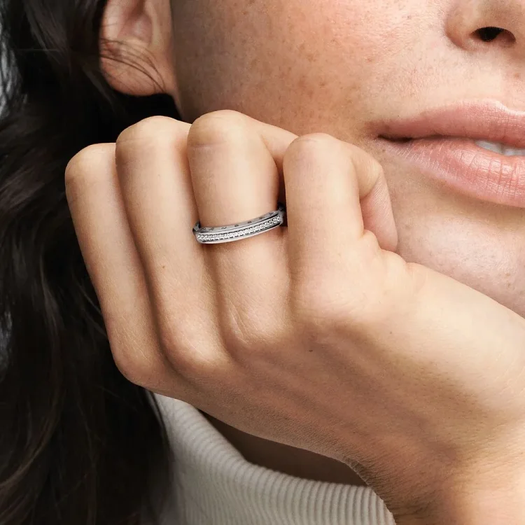 Prstan Pandora Signature I-D v slogu pavé - 192283C01