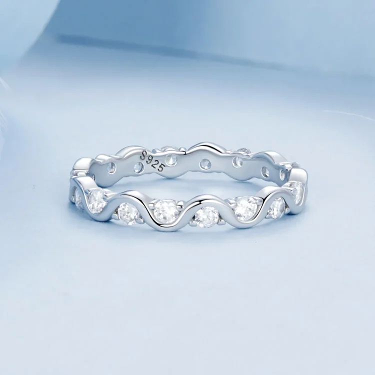 PANDORA stilski prstan z valovi - BSR515