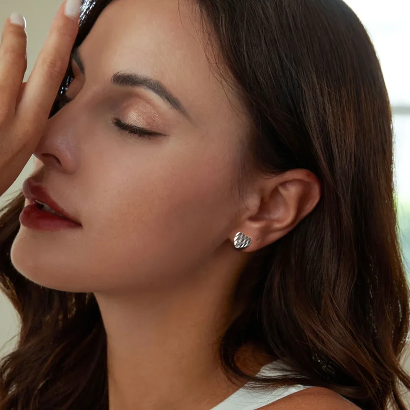 (slika za) Uhani z rožami v obliki srca v slogu PANDORA - SCE1703 - Ogled 6