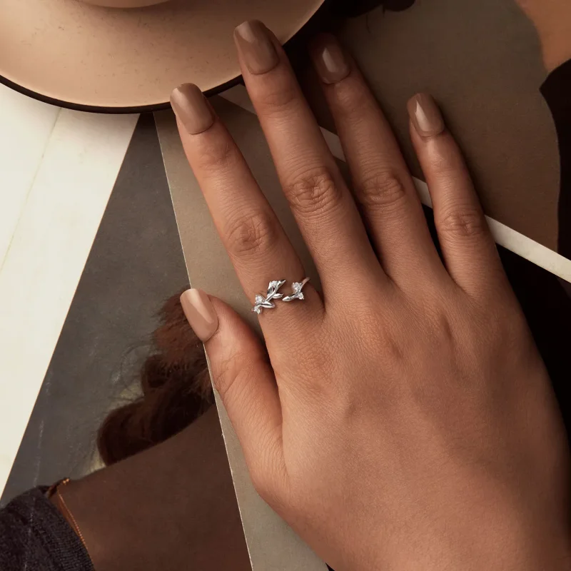 (slika za) Prstan v obliki listov PANDORA - BSR562-E - Ogled 4