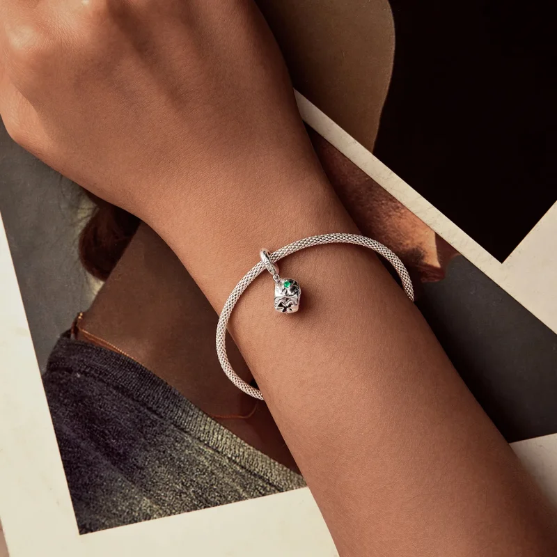 (slika za) Obesek s kocko štiriperesne deteljice v stilu PANDORA - SCC2839 - Ogled 6