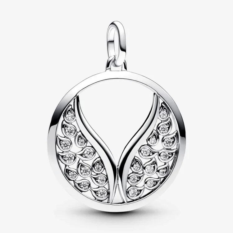Obesek Pandora ME v obliki medaljona z motivom večjih kril - 793371C01