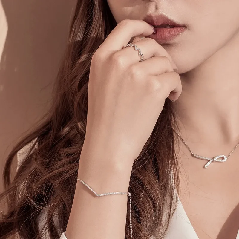 (slika za) Srebrna drsna zapestnica z zmagoslavno verižico v slogu Pandora - SCB137 - Ogled 2