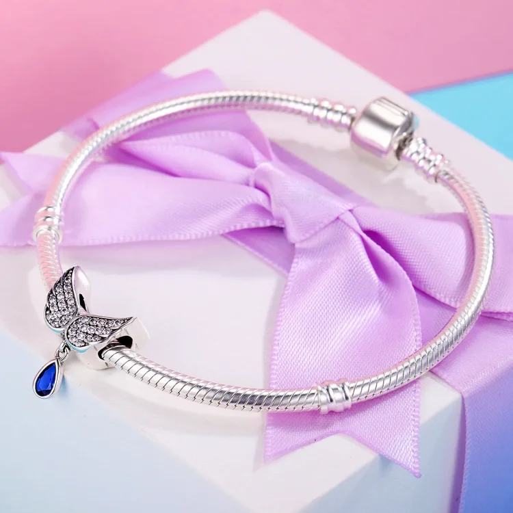 Obesek s srebrnimi angelskimi krili v stilu Pandora - SCC481