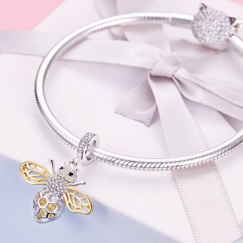 (slika za) Srebrna in pozlačena viseča čebela v slogu Pandora - SCC1125 - Ogled 7