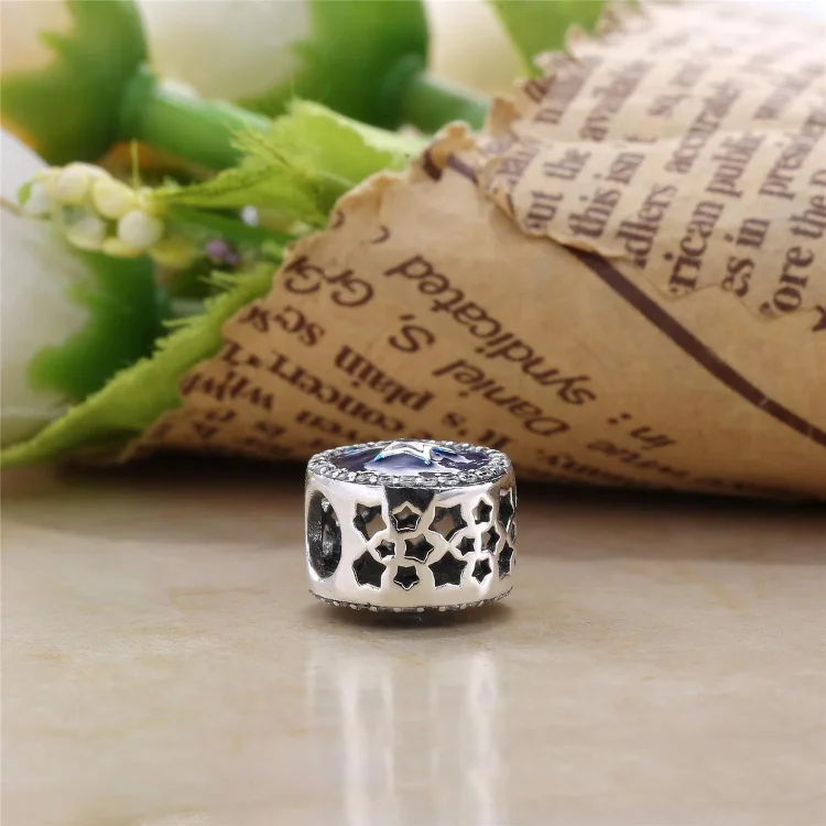 Obesek PANDORA Radiant Hearts Star Charm - sczsTJ5V