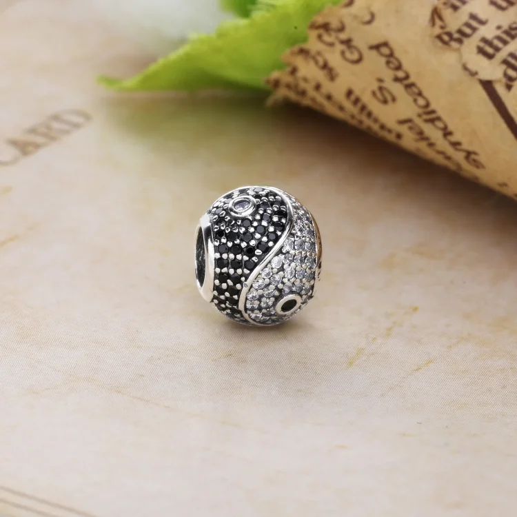 PANDORA BALANCE Obesek, prozoren CZ črn kristal - 796053CZ
