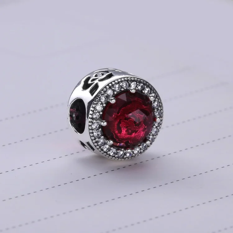 PANDORA Disney Belle's Radiant Rose Cerise Crystals Cu Charm - 792140ncc