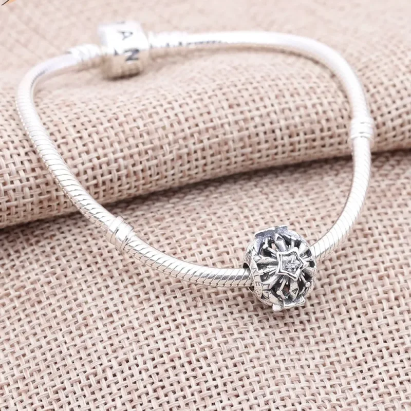 (slika za) PANDORA Disney Frozen Snowflake Openwork Srebrni obesek s kubičnim obeskom - 791 - Ogled 2