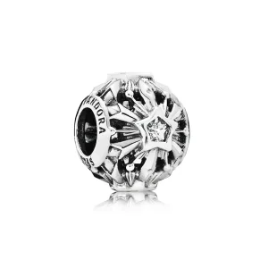 (slika za) PANDORA Disney Frozen Snowflake Openwork Srebrni obesek s kubičnim obeskom - 791563CZ