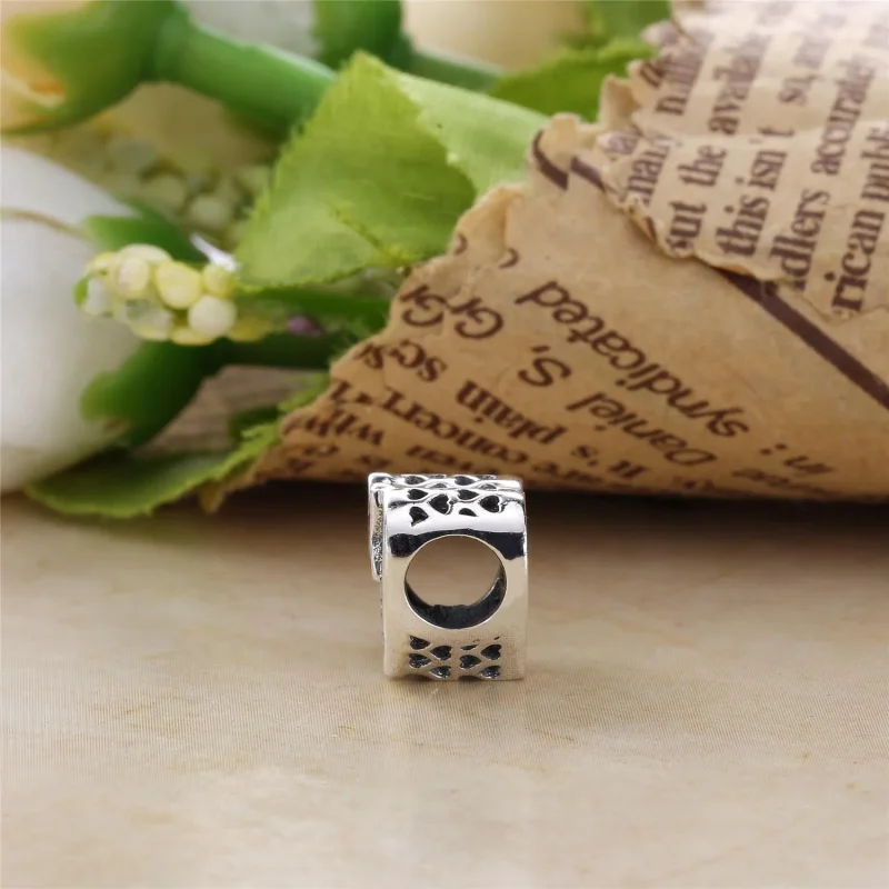 (slika za) PANDORA Disney, Mickey & Minnie True Love Charm - 792050CZ - Ogled 4