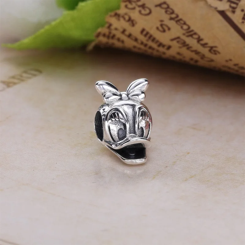 (slika za) PANDORA Disney obesek s portretom Daisy Duck - 792137 - Ogled 2