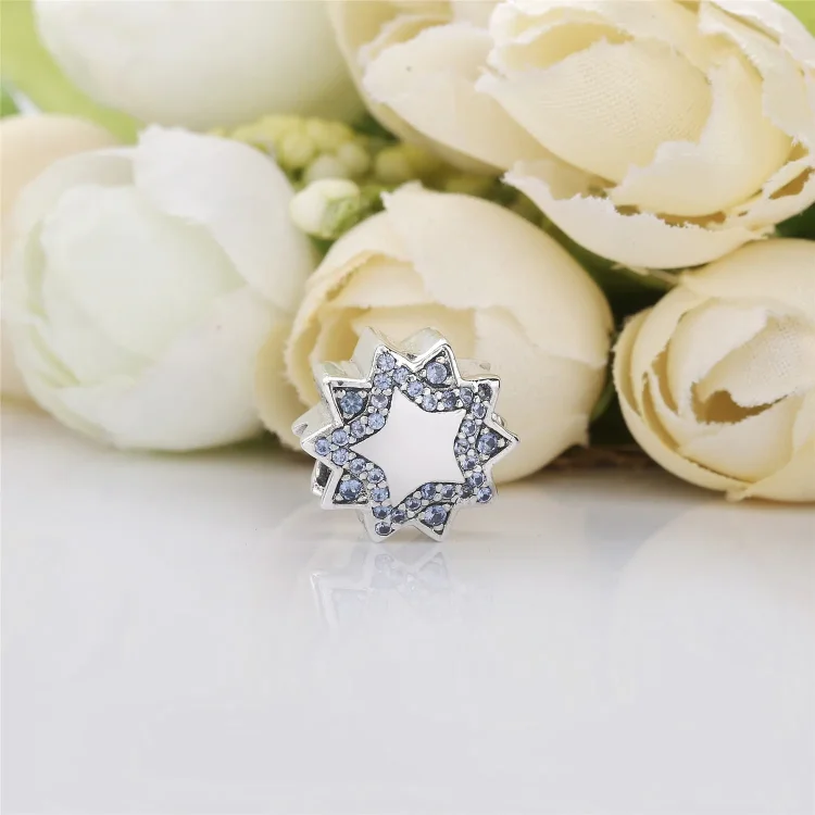 PANDORA Disney, Obesek When You Wish Upon A Star, svetlo modri emajli in kristali - 797490NBL