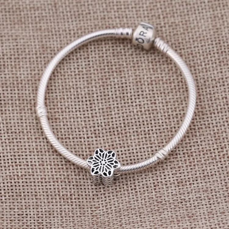 PANDORA Distančnik za sponke s čipko Floral Daisy - 791836