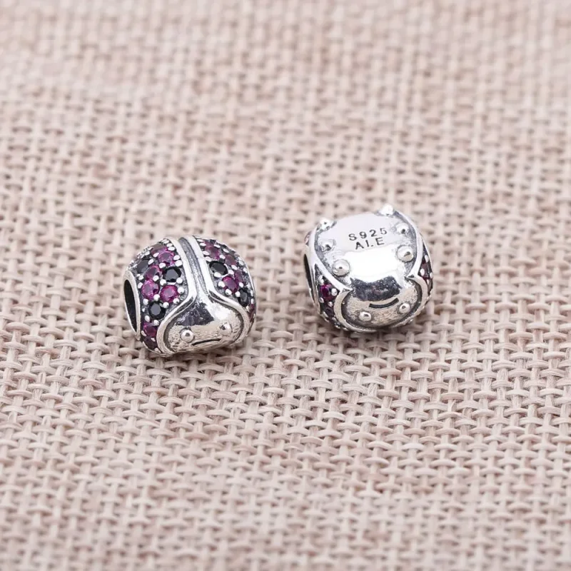 (slika za) PANDORA Ladybird Pave Srebrni obesek z elegantnim rdečim kubičnim cirkonijem - 7 - Ogled 2