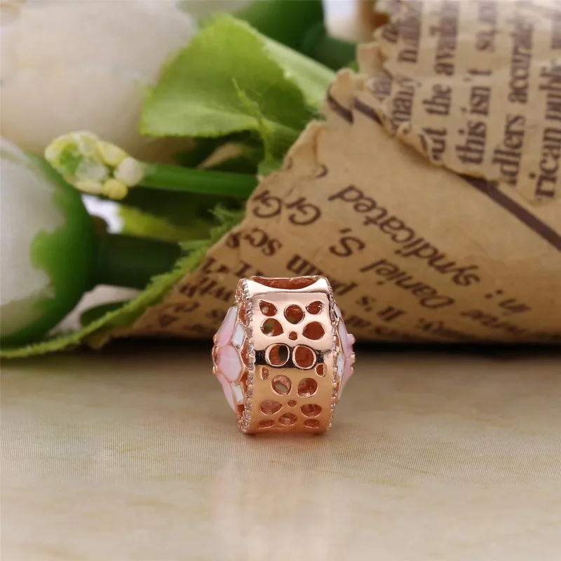 (slika za) PANDORA Magnolia Bloom Pale Cerise Enamel Pink CZ Charm - 792085PCZA - Ogled 3