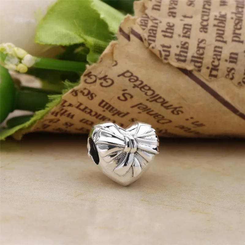 (slika za) PANDORA Obesek Brilliant Heart Bow Charm - 797303 - Ogled 2