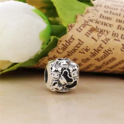 PANDORA Obesek "Družina Disney" - 7501057371563P