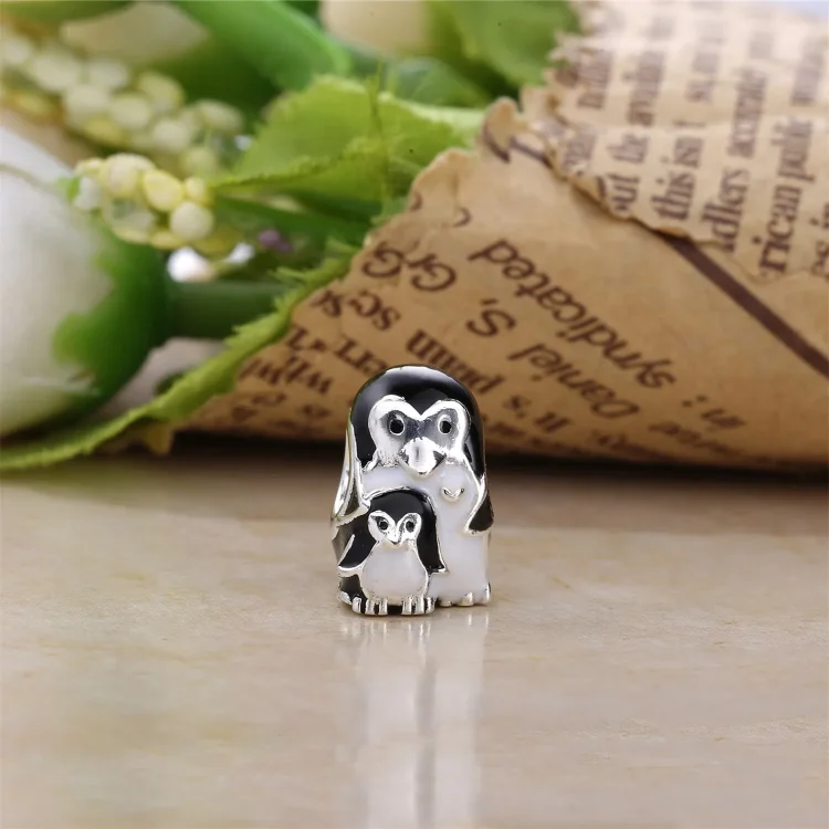 PANDORA Penguin family Charm, črni emajl - 791404EN60