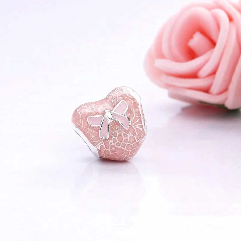 (slika za) PANDORA Pink Bow Lace Heart Charm, Transparent Misty Rose nežno roza emajl - 792 - Ogled 3