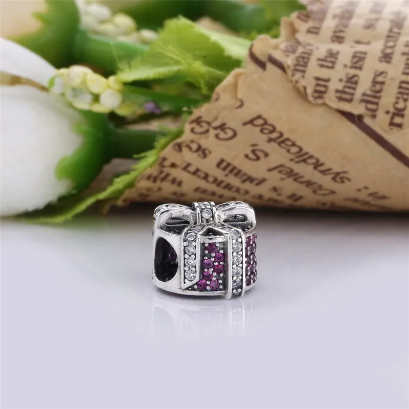 (slika za) PANDORA Svetleči darilni obesek, rdeč prozoren CZ - 792006CZR - Ogled 4