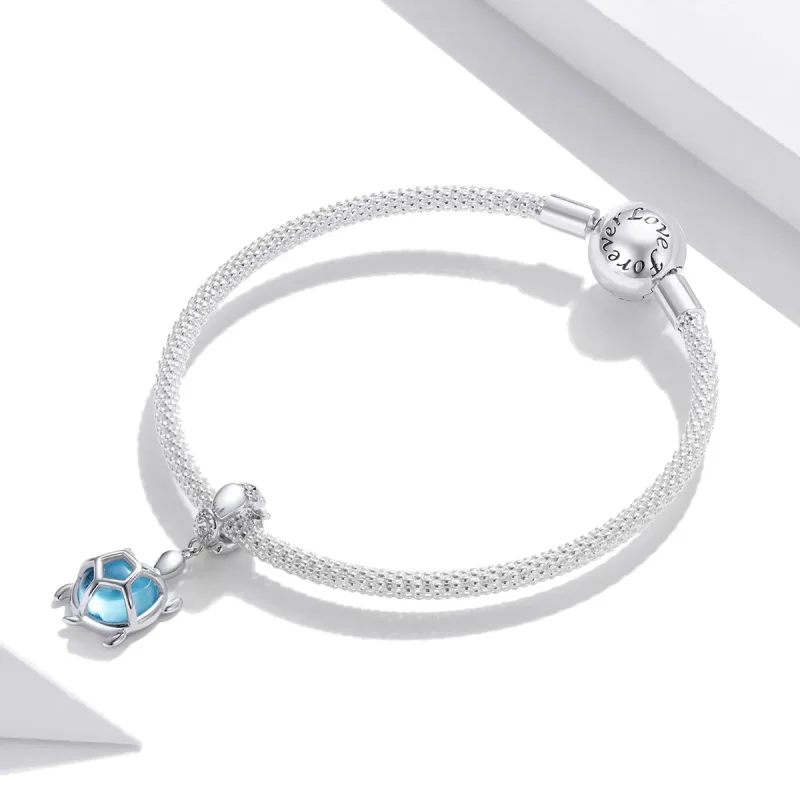 (slika za) Viseča želva iz srebrno modrega muranskega stekla v stilu Pandora - SCC1804 - Ogled 3