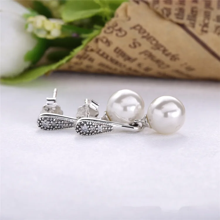 PANDORA Elegant Beauty, beli biserni prozorni uhani CZ - 290733P