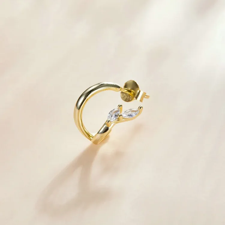 Pandora Style 18ct pozlačeni diamantni obročasti uhani - SCE1080